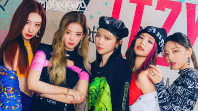 wp11307341 - ITZY Merch