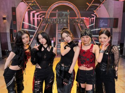 251114 itzy twitter update CB 8B CB 8Ftnvs stage CB 8E CB 8A focus on itzy and v0 ekptvxqbq71g1 - ITZY Merch