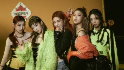 60877ae09645c - ITZY Merch