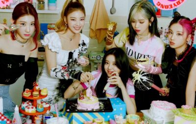 itzy crazy in love - ITZY Merch
