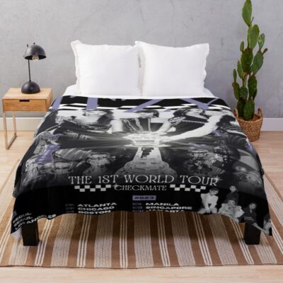 ITZY World Tour Throw Blanket