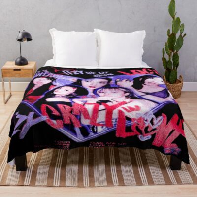 ITZY Simple Kpop Throw Blanket