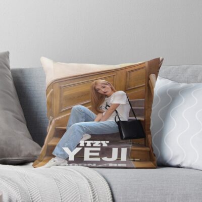 ITZY Yeji Simple Throw Pillow